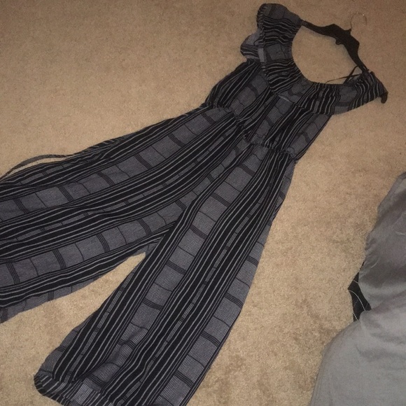 ✨NWOT✨AS U WISH BLACK & WHITE PIN STRIPE JUMP SUIT